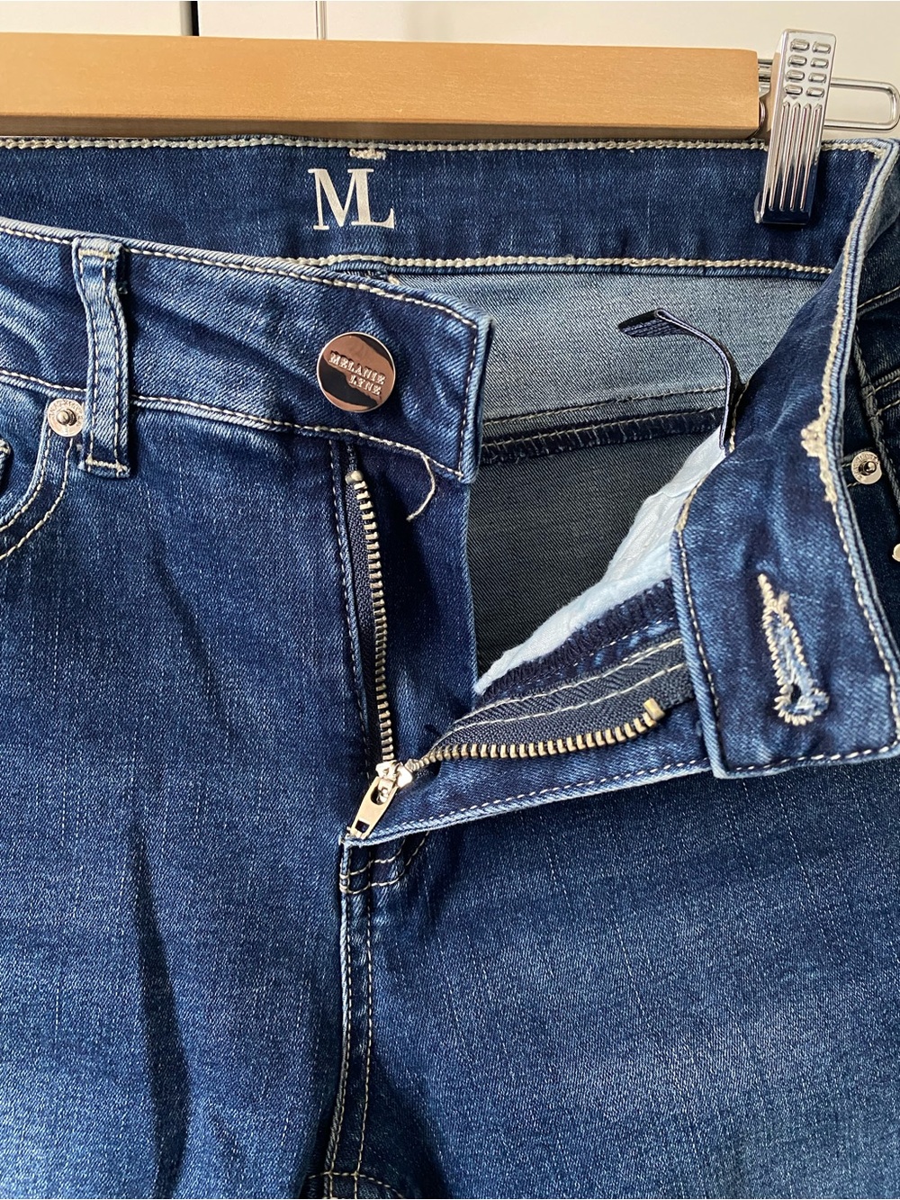 Stud-Trim High-Rise Skinny Jeans in Dark Blue - Picture 5 of 6